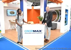 Best dressed award on the exhibition goes to Winifred Ereku, in the photo with Hans ten Zweege and explaining on their Cropmax organic supplement.