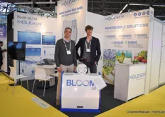 Nick Dryer & Michiel de Jong with Moleaer, showing the new Bloom. This device helps growers get oxygen in their water: https://www.hortidaily.com/article/9078688/managing-pythium-in-water-while-promoting-plant-growth/ 