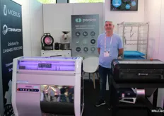 Julian Sanchez-Ballesteros of Paralab showed the Mobius and Triminator post-harvest machines. As they let us know in an article the other day, Mobius sees automation as the future for post-harvest in cannabis: https://www.mmjdaily.com/article/9518815/post-harvest-cannabis-automation-equipment-the-future-of-the-industry/