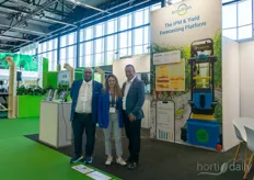 A few years ago Saber Miresmailli was at a trade show telling about his ideas where autonomous driving vehicles are used in greenhouses for harvest forecasting and scouting, now there are more than 50 of his machines driving around to support horticulturists worldwide. Pictured with colleagues Valentina Magana and Mauricio Monatas