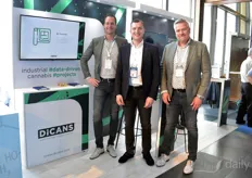 Olaf Mos & Arjan van der Meer with Dicans, bringing solutions from the Dutch horticulture to the cannabis industry. In the middle Dario Pobric with Agrolux, providing horticultural lighting systems.